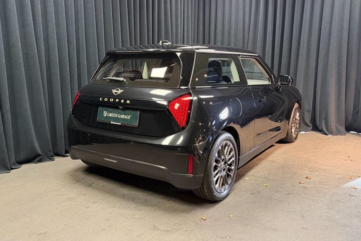 Sort Mini Cooper fra 2024