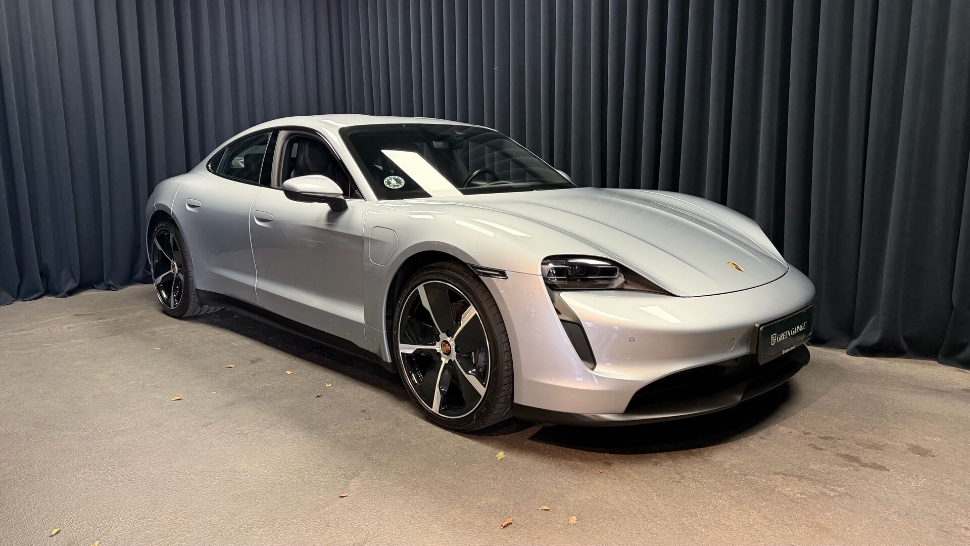Porsche Taycan EL Performance+ 381HK 4d Aut.