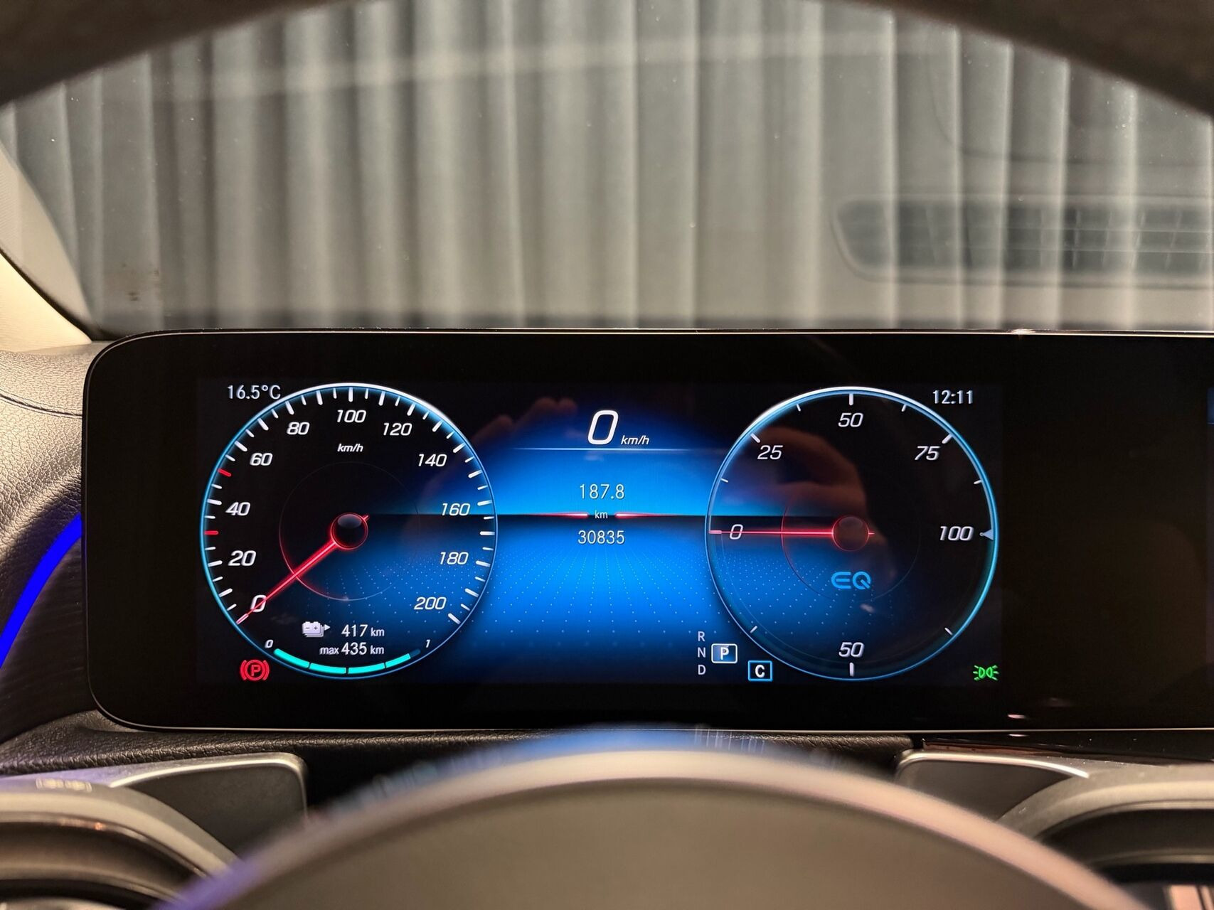 Sort Mercedes EQB250+ fra 2023
