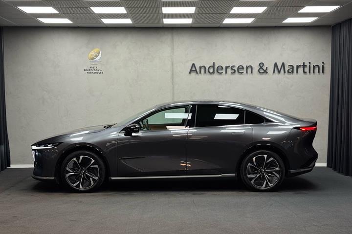 Grå Mazda 6e fra 2026