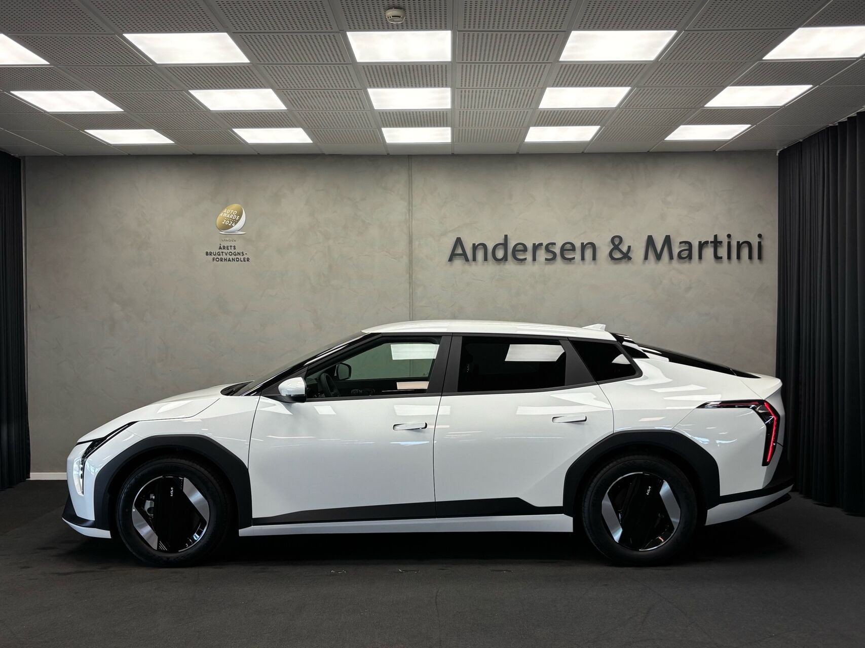 Hvid Kia EV4 fra 2026