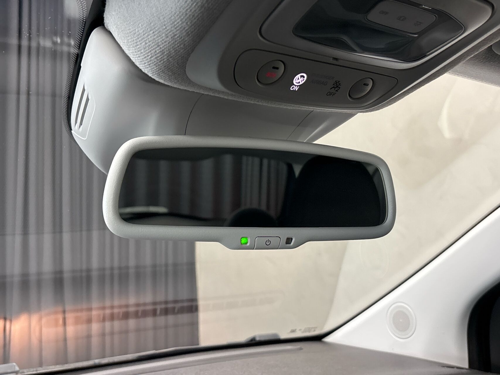 Grøn Fiat 500e fra 2023