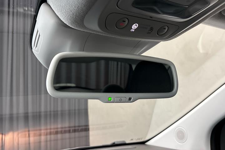 Grøn Fiat 500e fra 2023