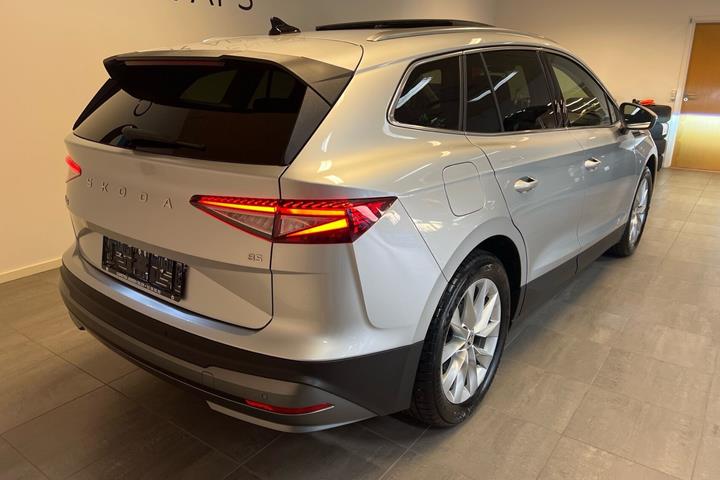 Sølv Skoda Enyaq fra 2025