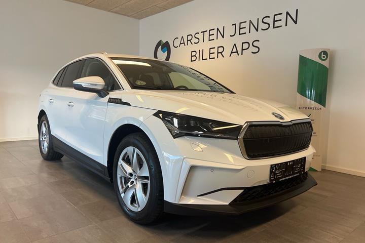 Hvid Skoda Enyaq fra 2022