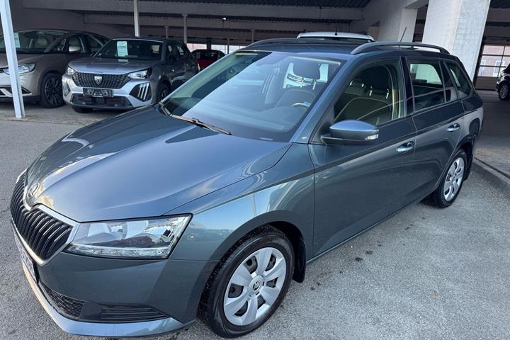 Blå Skoda Fabia fra 2020