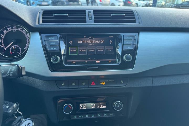 Blå Skoda Fabia fra 2020