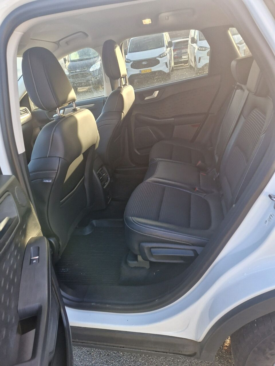 Hvid Ford Kuga fra 2020