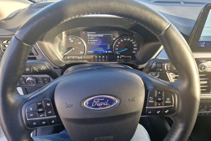 Hvid Ford Kuga fra 2020