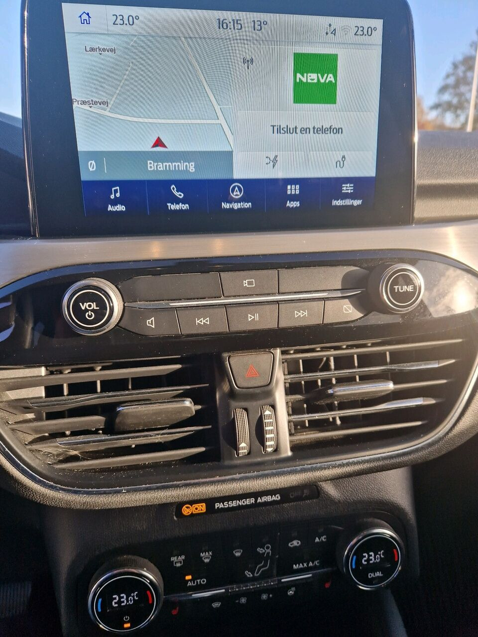 Hvid Ford Kuga fra 2020