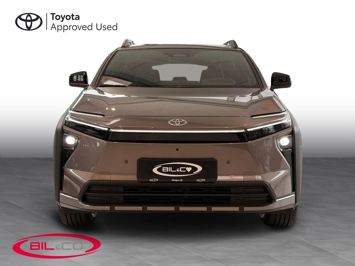Bronze Toyota bZ4X Touring fra 2026