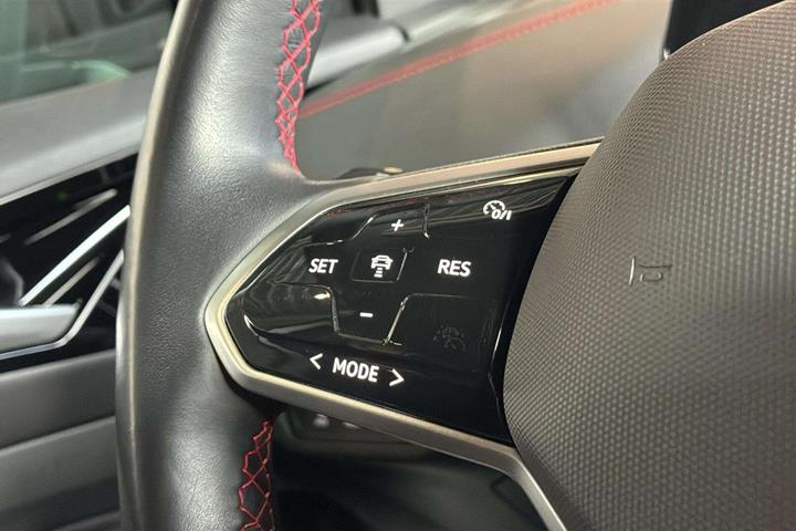 Sølv VW ID.4 fra 2023