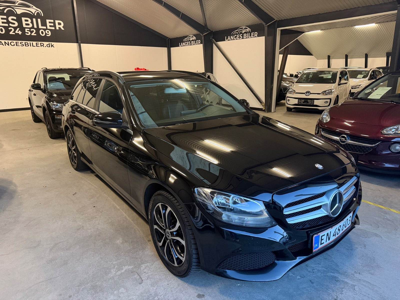 Sort Mercedes C220 d fra 2016