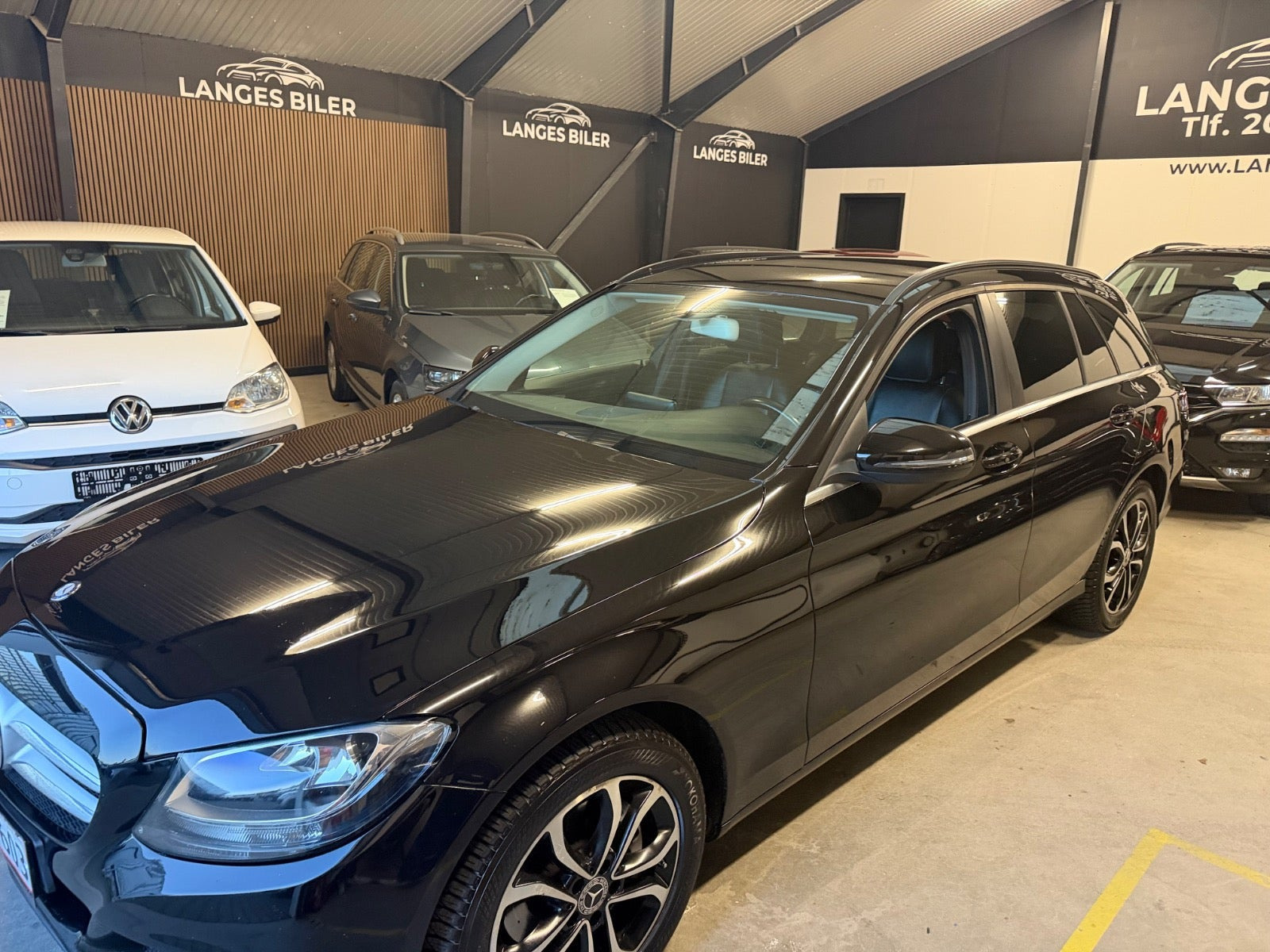 Sort Mercedes C220 d fra 2016