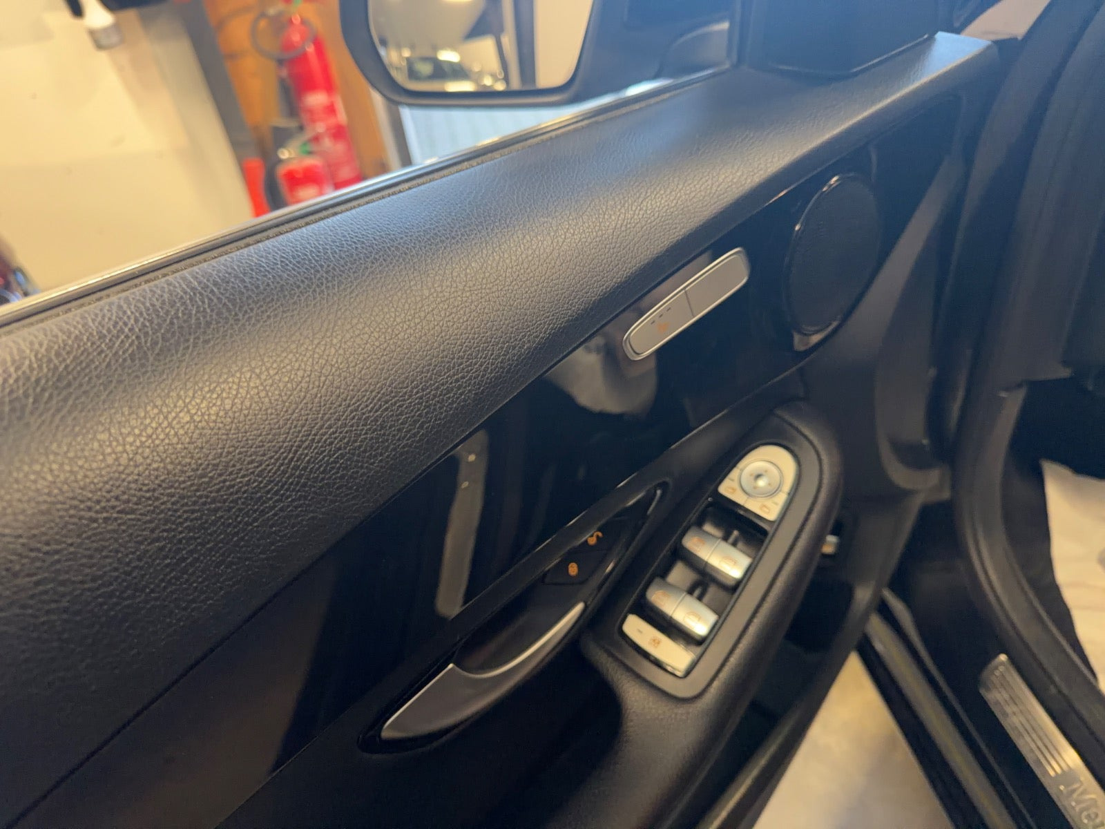 Sort Mercedes C220 d fra 2016