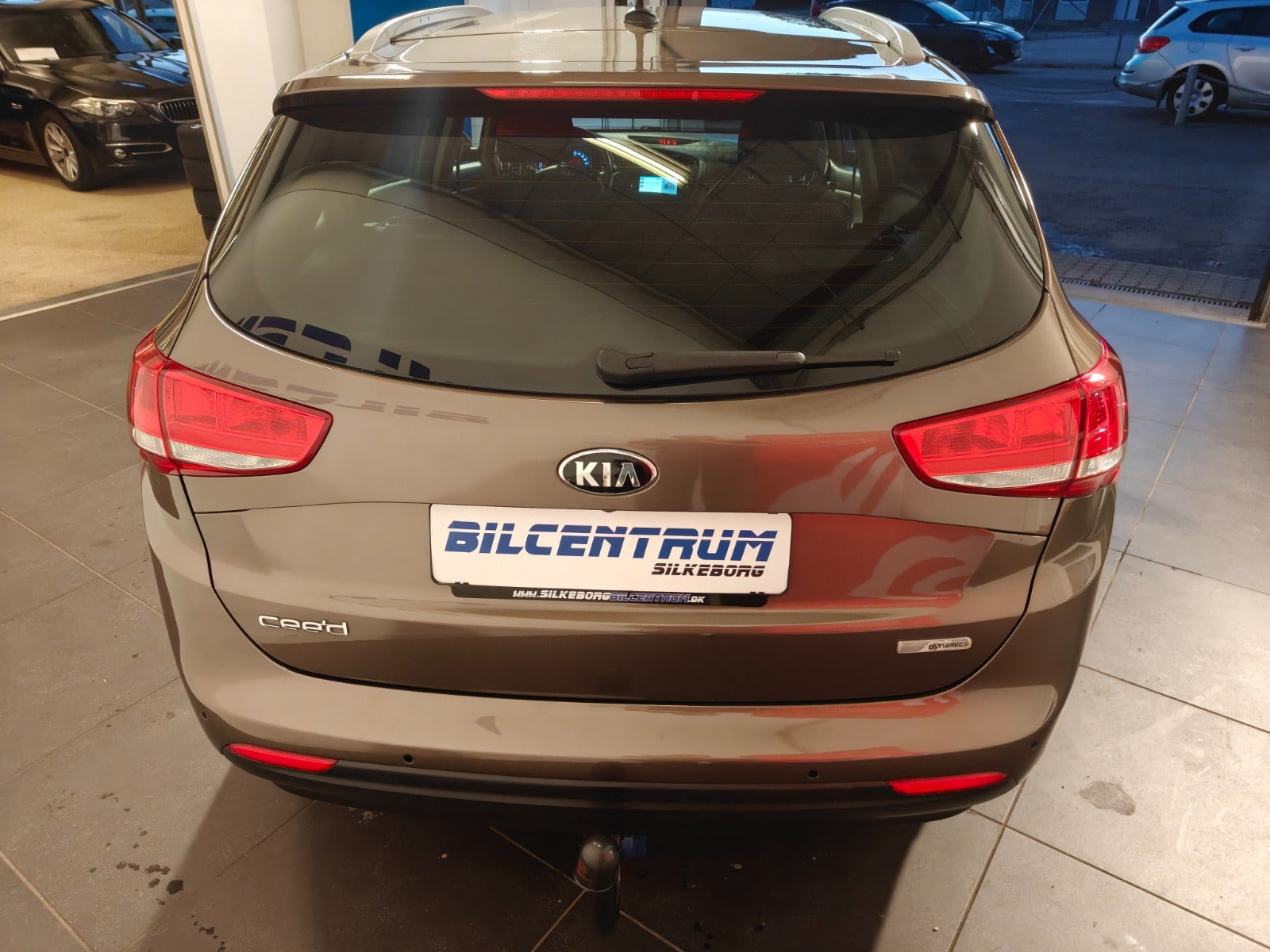 Brun Kia Ceed fra 2016