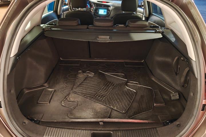 Brun Kia Ceed fra 2016
