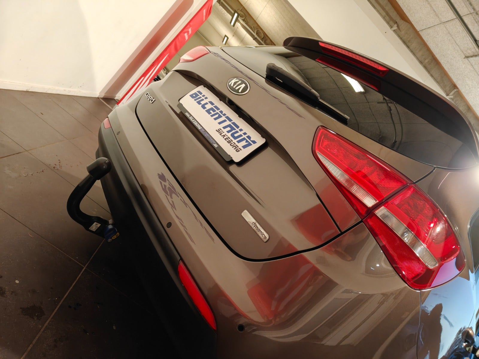 Brun Kia Ceed fra 2016