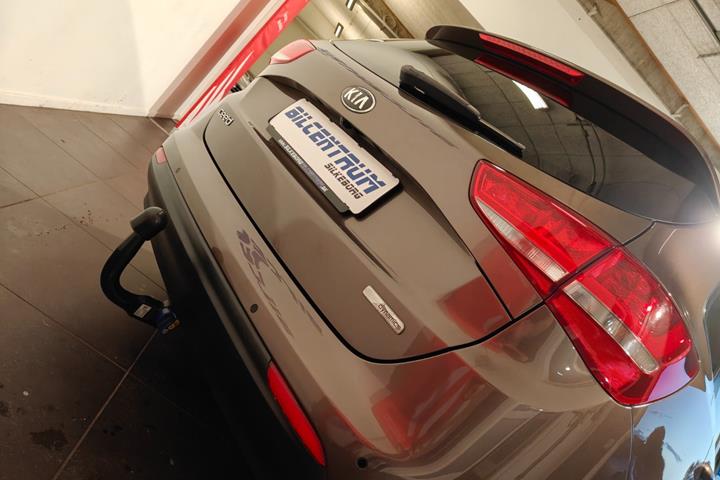 Brun Kia Ceed fra 2016