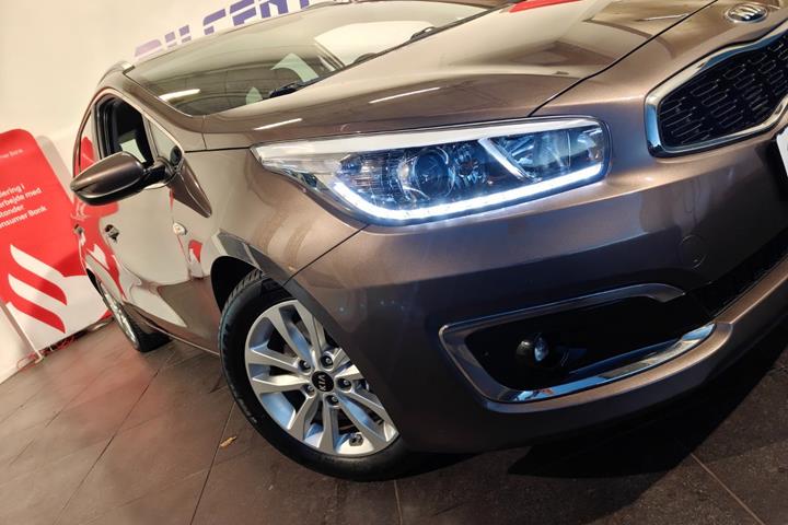 Brun Kia Ceed fra 2016
