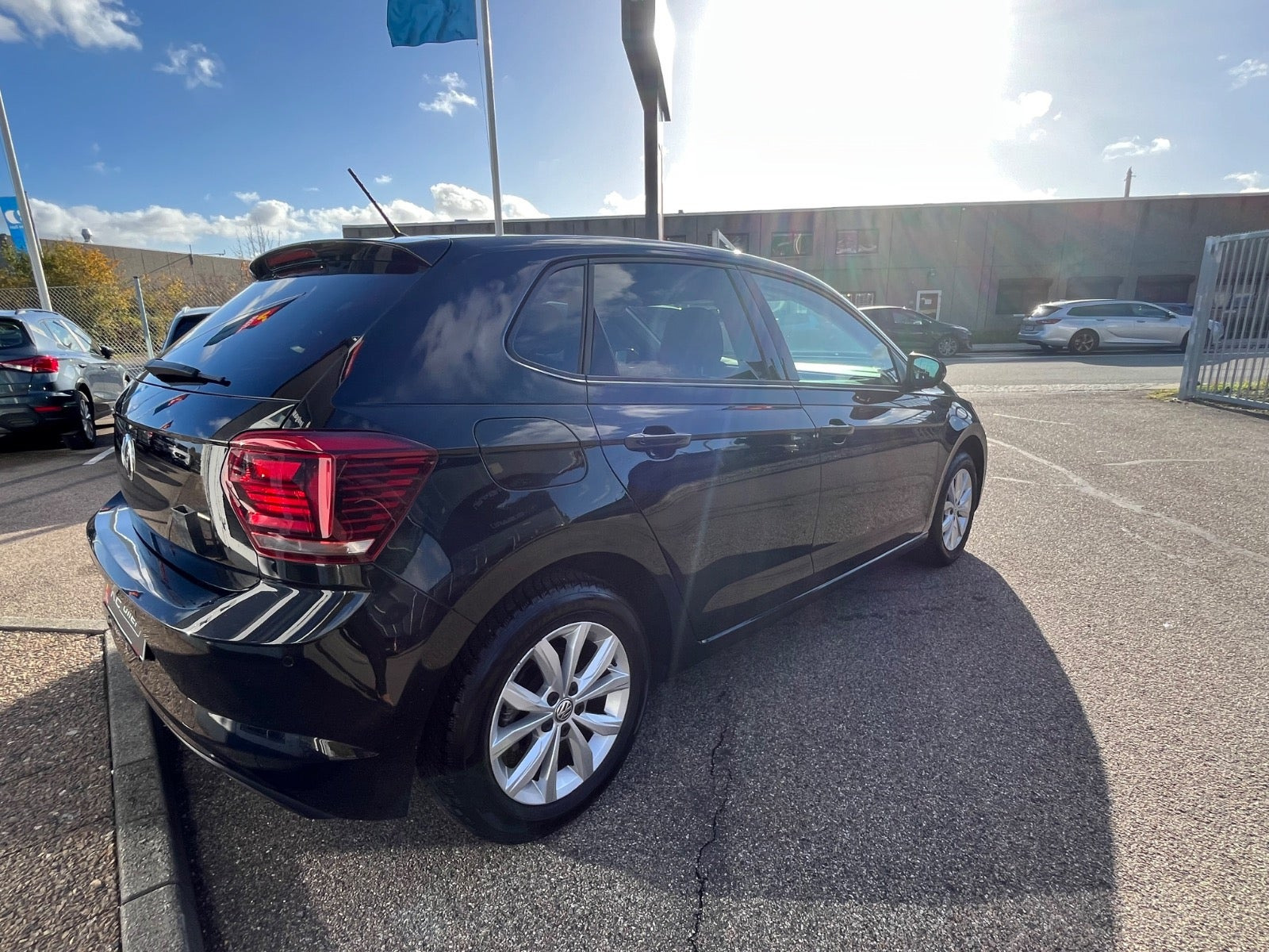 Sort VW Polo fra 2020