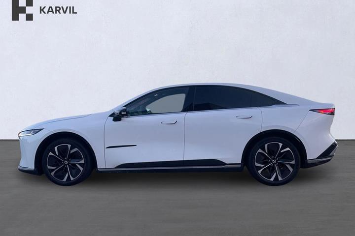 Hvid Mazda 6e fra 2026