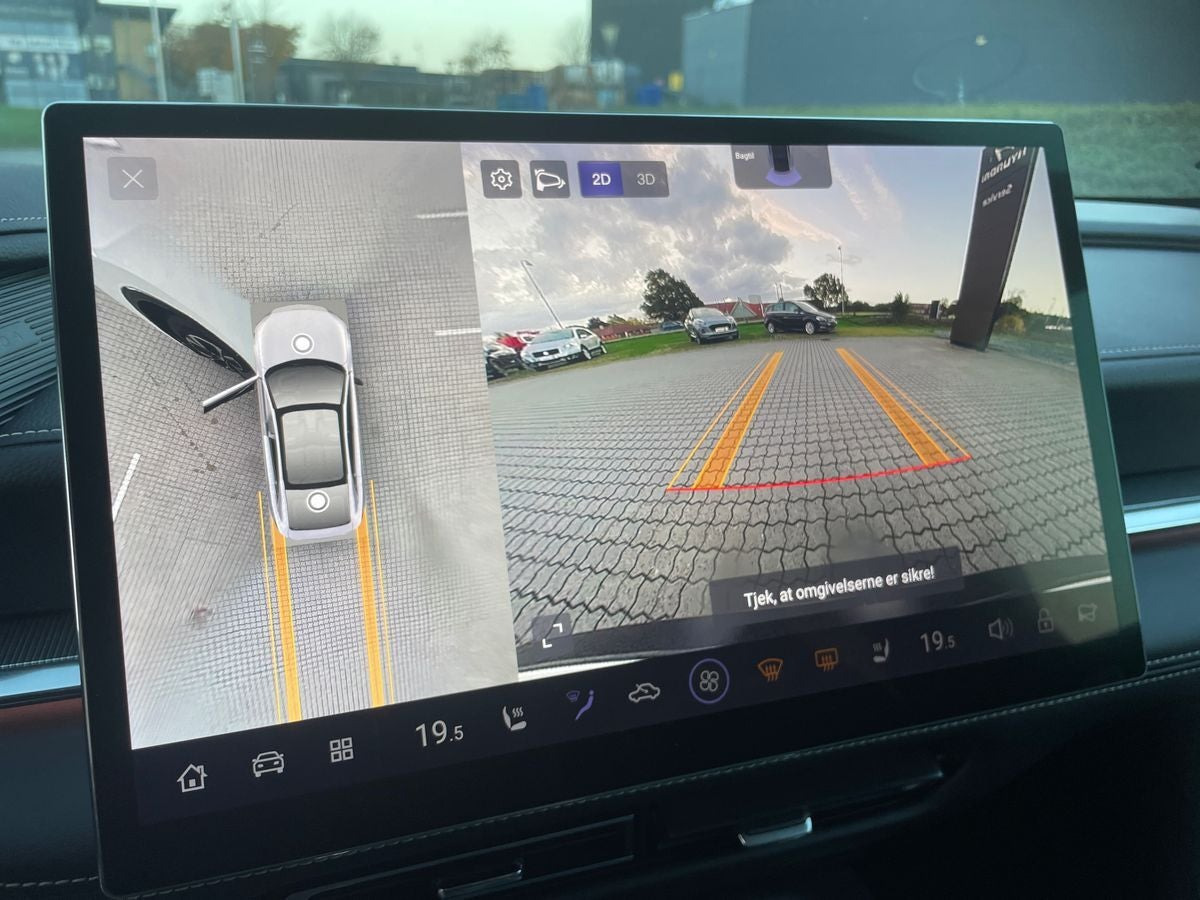 Hvid Mazda 6e fra 2026
