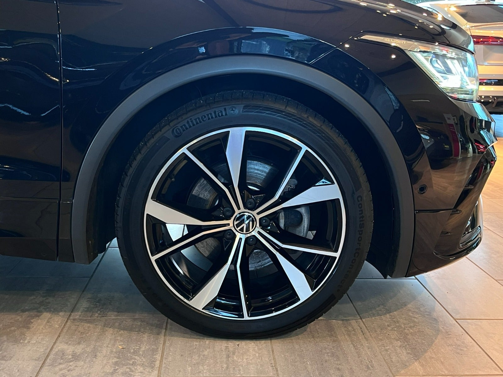 Sort VW Tiguan fra 2022