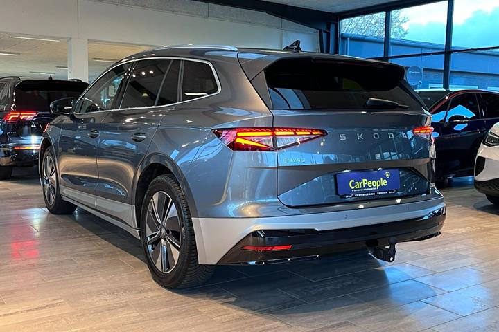 Grå Skoda Enyaq fra 2026