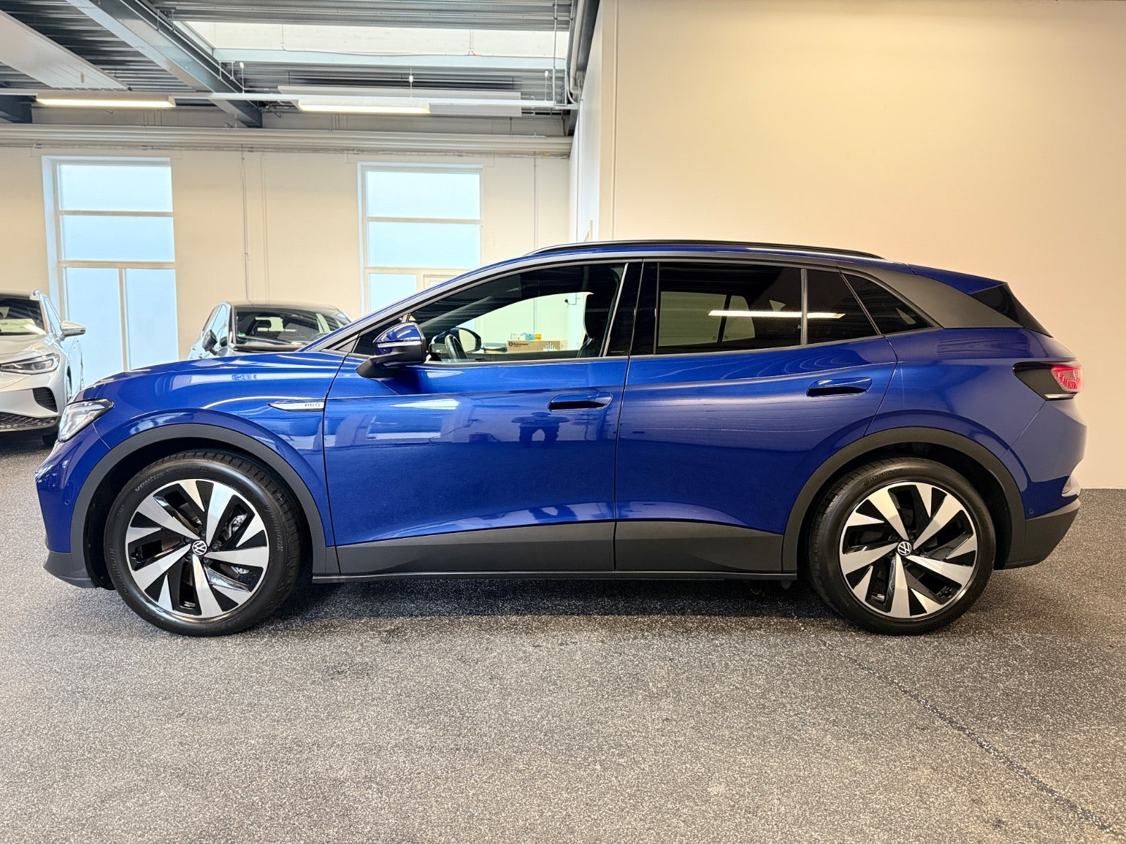 Blå VW ID.4 fra 2024