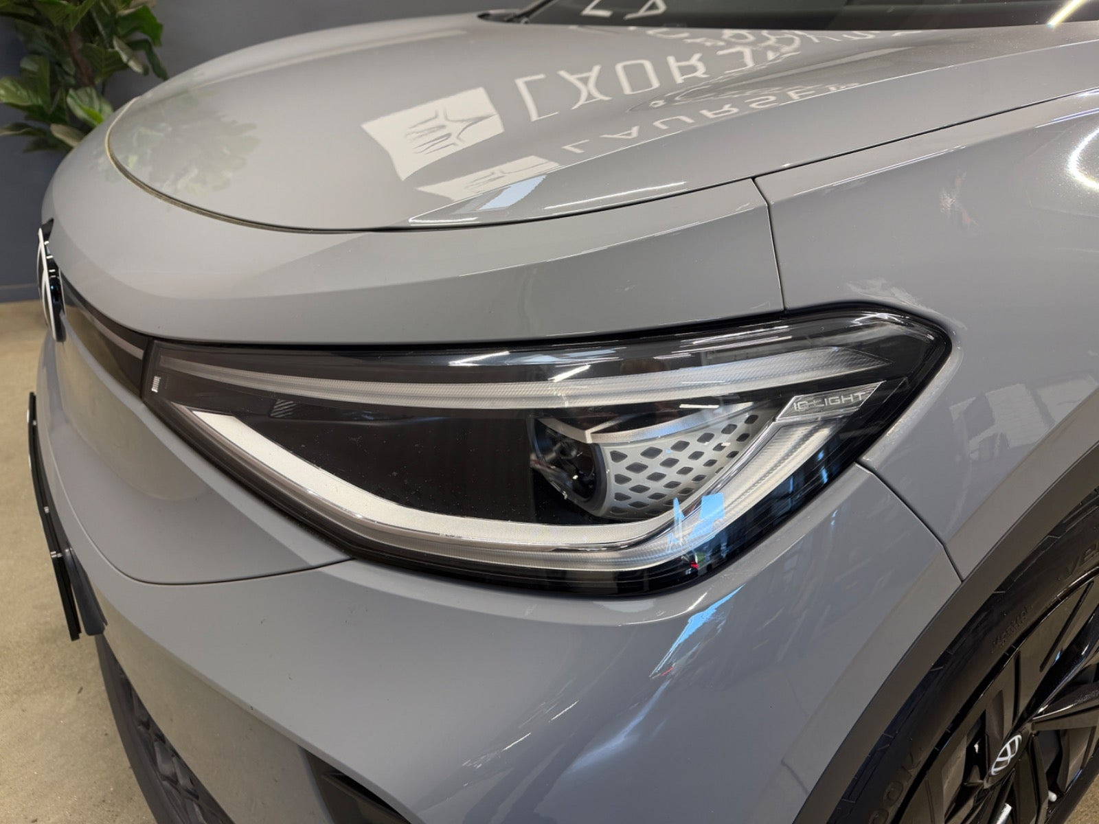 Grå VW ID.4 fra 2023