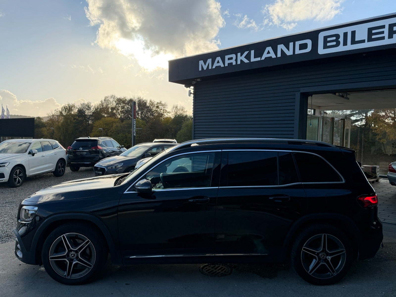 Sort Mercedes GLB200 fra 2020