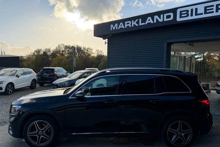 Sort Mercedes GLB200 fra 2020