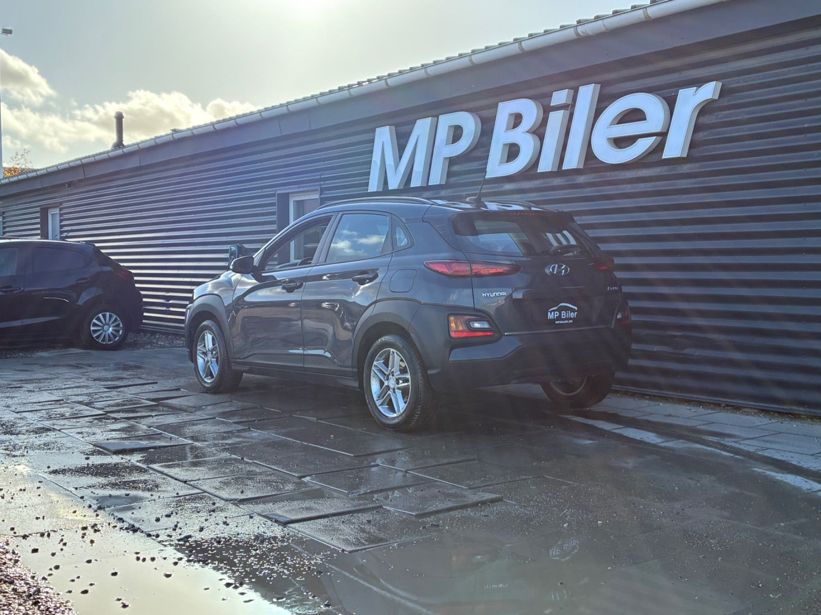 Grå Hyundai Kona fra 2018