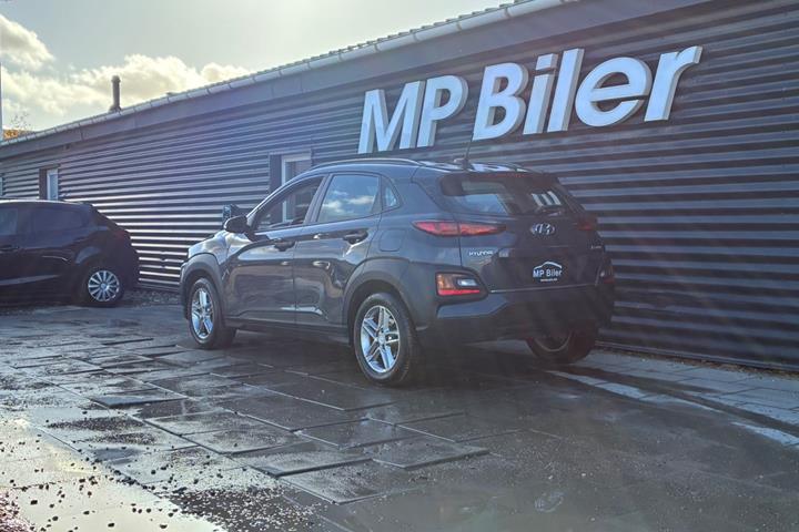 Grå Hyundai Kona fra 2018