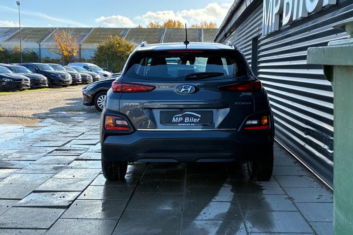 Grå Hyundai Kona fra 2018
