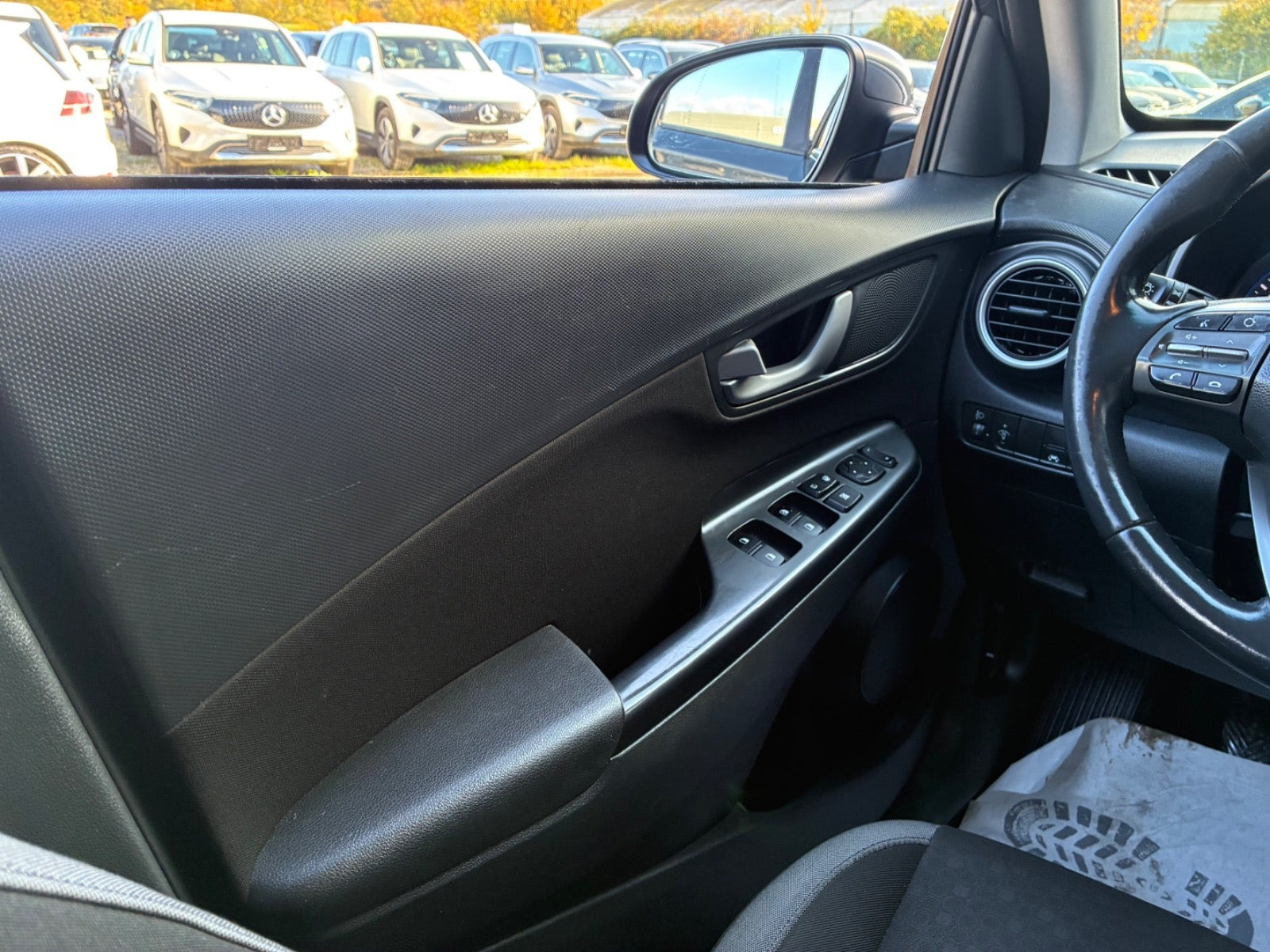Grå Hyundai Kona fra 2018