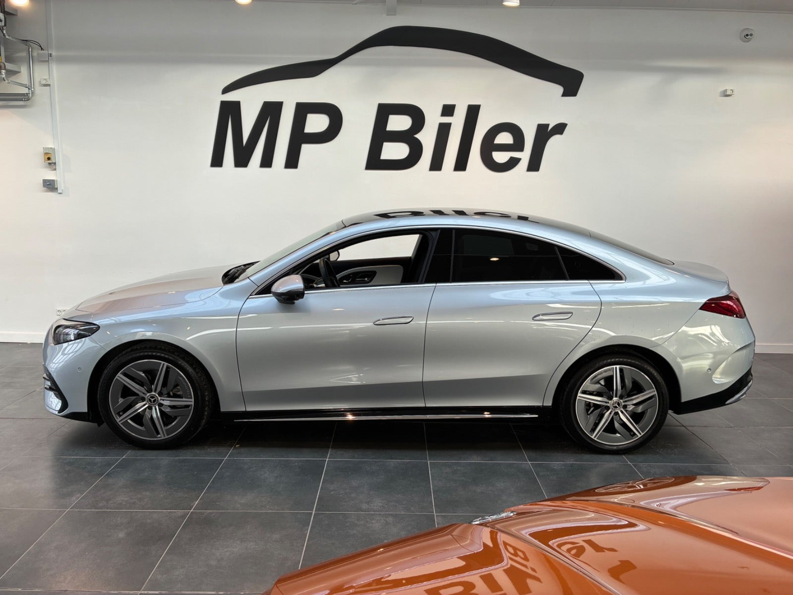 Sølv Mercedes CLA250+ fra 2025