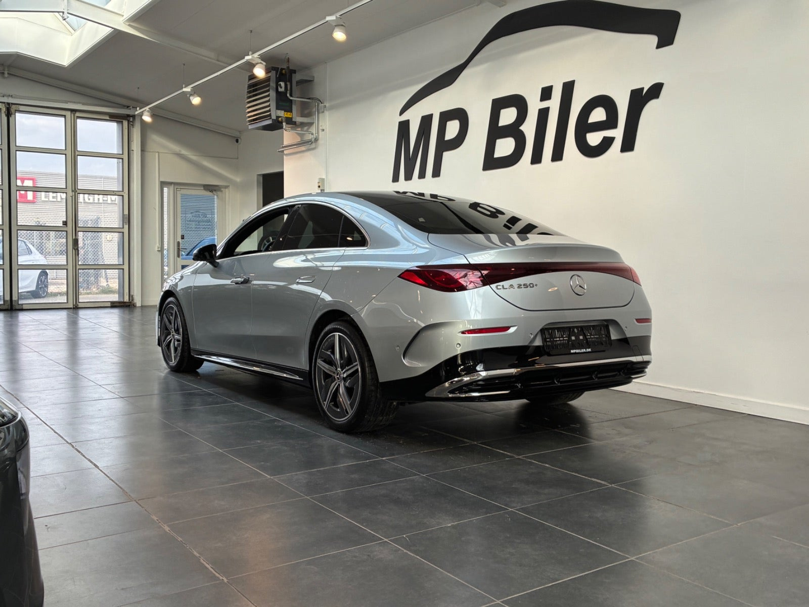Sølv Mercedes CLA250+ fra 2025