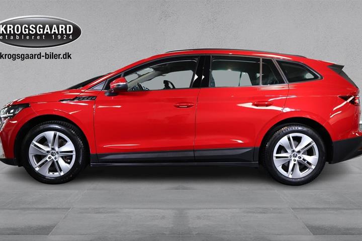 Rød Skoda Enyaq fra 2023