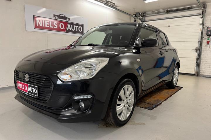 Sort Suzuki Swift fra 2017