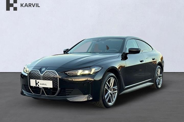 Beige BMW i4 fra 2025