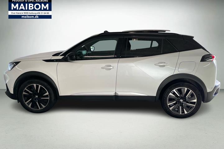 Hvid Peugeot e-2008 fra 2021