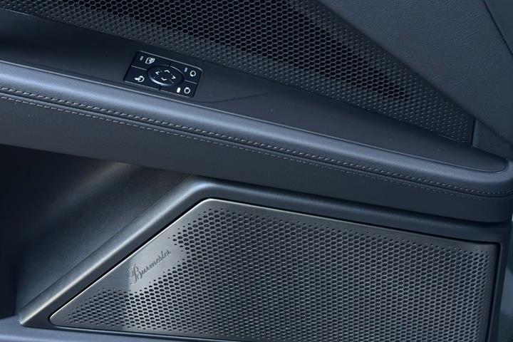 Grøn Porsche Cayenne fra 2026
