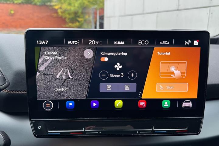Grå Cupra Born fra 2023