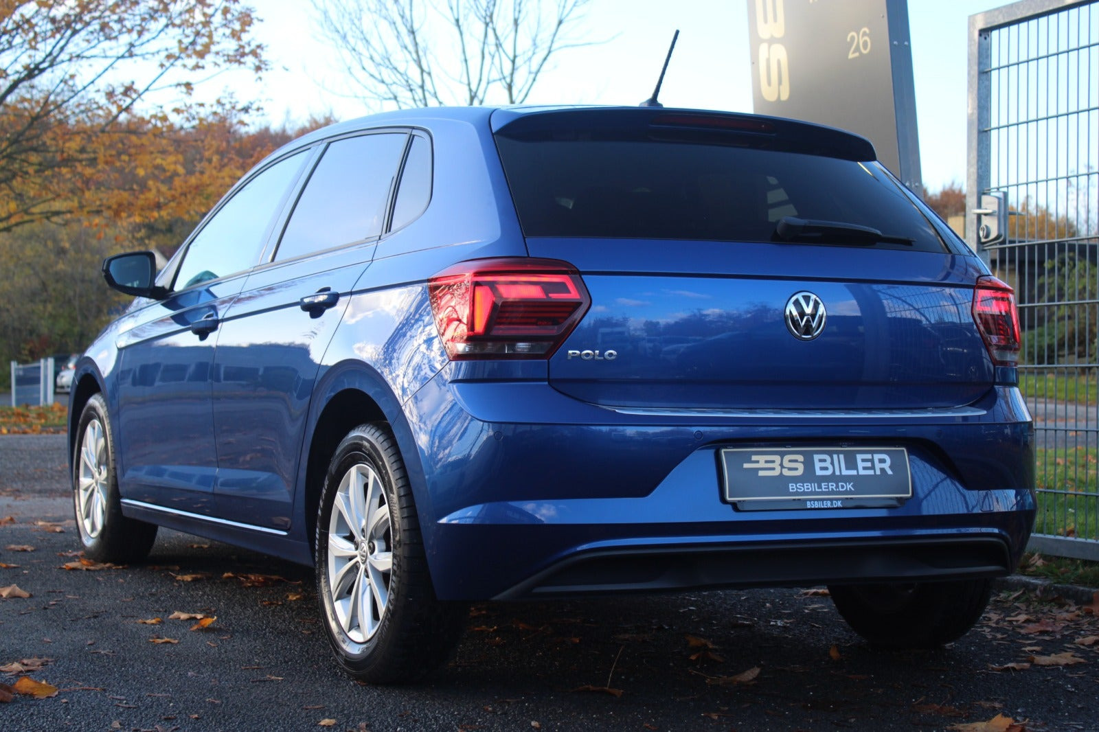 Blå VW Polo fra 2018