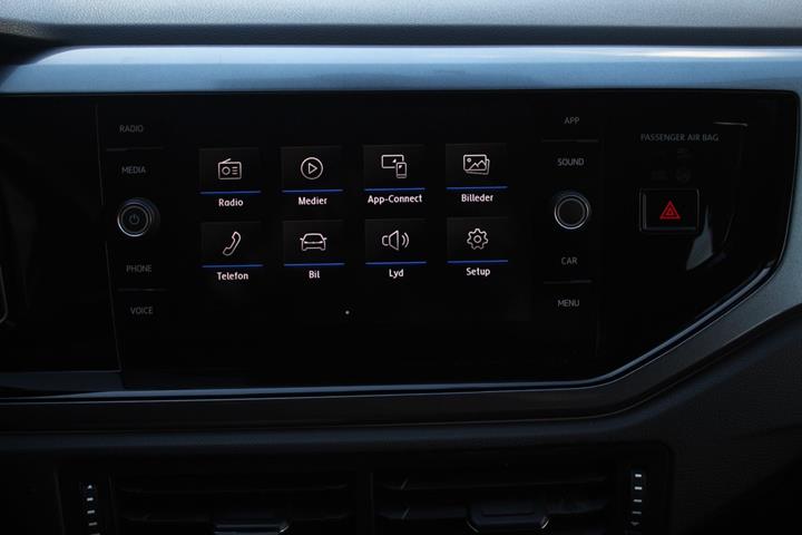 Blå VW Polo fra 2018