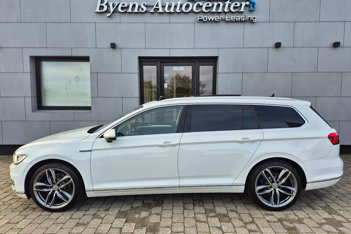 Hvid VW Passat fra 2016
