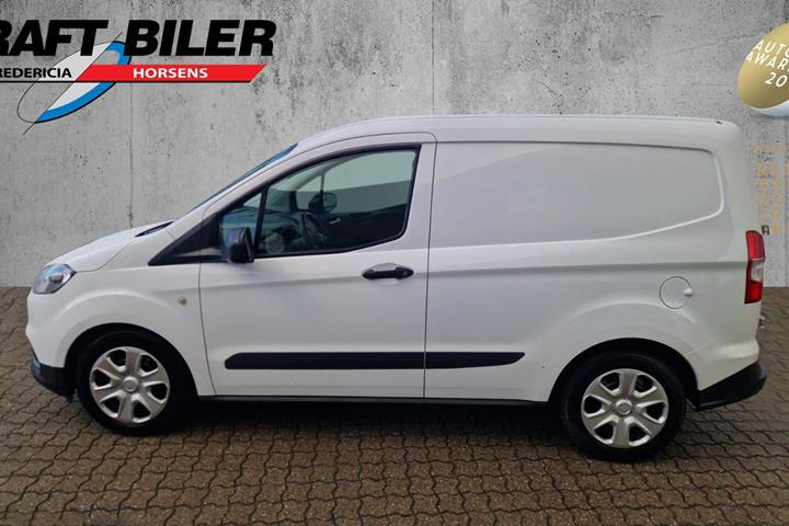 Hvid Ford Transit Courier fra 2019