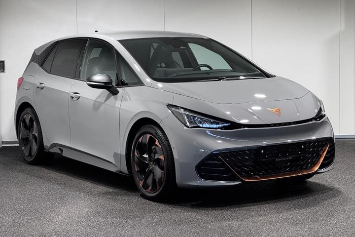 Grå Cupra Born fra 2025